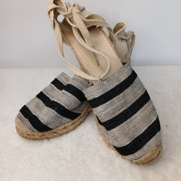 Women's Andre Assous Black & Beige Striped Wedge Heel Espadrille Sandals Size 10 - Picture 2 of 11